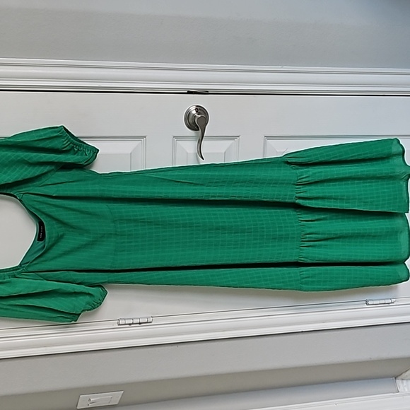 ASOS New Look Green Textured Square Neck Tiered Midi Dress US 6 UK 10 - Picture 6 of 6